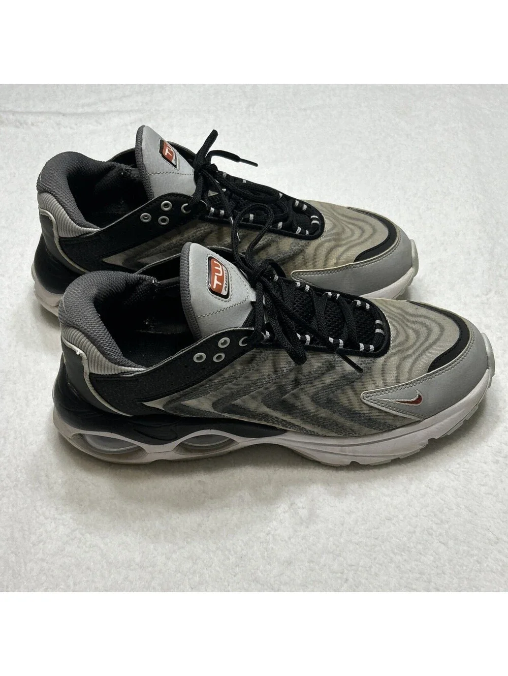 Nike Air Max TW Size-10.5 Wolf Gray/Black/Rugged Orange DQ3984-004